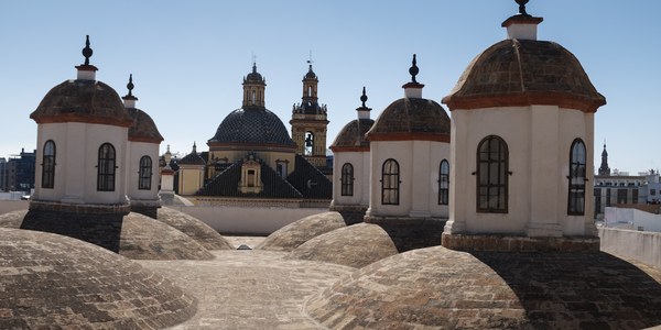 El gobierno municipal eleva al Pleno el Plan Director de Patrimonio para la gestión de 130 edificios y bienes del Ayuntamiento que programa de aquí a 2025 inversiones de 70 millones y que prioriza los usos socioculturales, culturales, de industrias creativas, museísticos o docentes