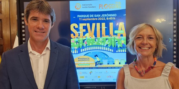 San Jerónimo acoge la II Nationale-Nederlanden Plogging Tour Sevilla que conjuga deporte y medio ambiente