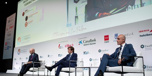 Sevilla refuerza su nueva estrategia económica con el turismo como motor de otros sectores en el Foro de Liderazgo Turístico de Exceltur