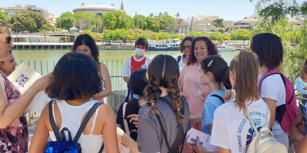 Unos 160 escolares participan en la ‘Gymkana Conoce Triana’ dentro de la programación de actividades del Consejo Municipal de la Infancia y Adolescencia