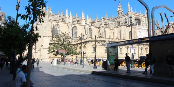 Urbanismo eleva a Pleno la nueva Ordenanza de Publicidad para regular la utilización de las nuevas modalidades y tecnologías publicitarias y reforzar la protección de los principales ejes patrimoniales