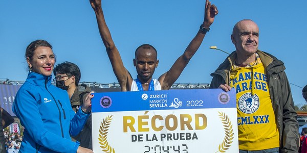 200 corredores de élite internacional tomarán la salida del Zurich Maratón de Sevilla 2023 con el objetivo de batir todos los récords