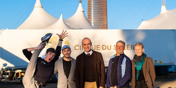 El alcalde destaca la importancia de que producciones de primer nivel como ‘Luzia’ de Cirque du Soleil recalen en Sevilla para enriquecer la agenda cultural de la ciudad durante el invierno