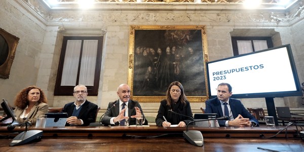 El alcalde destaca que el dictamen favorable del CESS al proyecto de Presupuesto del Ayuntamiento para el año 2023 valora su marcado carácter social, la apuesta por los sectores económicos de futuro, los programas de creación de empleo y el refuerzo de los servicios públicos municipales