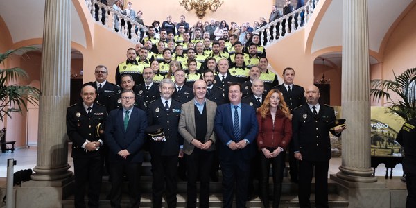 El Ayuntamiento aprueba la oferta de empleo público de 2023 con 123 plazas que refuerzan sobre todo la Policía Local y el servicio de Bomberos, así como el personal administrativo, técnicos y peones