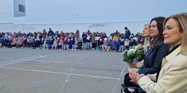 El Ayuntamiento celebra el Día de la Paz en el CEIP Calvo Sotelo con actividades específicas y música y la participación de todo el alumnado