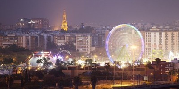 El Ayuntamiento conmemora el 50 aniversario del traslado de la Feria a Los Remedios con un espectáculo para la noche del Alumbrado que por primera vez se realizará en formato gala con un viaje en el tiempo como hilo conductor y con primeras figuras de las sevillanas