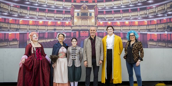 El Ayuntamiento destaca el éxito de la primera sesión del concierto de ópera y música clásica ‘La Carroza del Real’ con lleno absoluto de público en su cita de Pino Montano y que continúa hoy en Sevilla Este en el marco de la reforzada agenda cultural en barrios y parques
