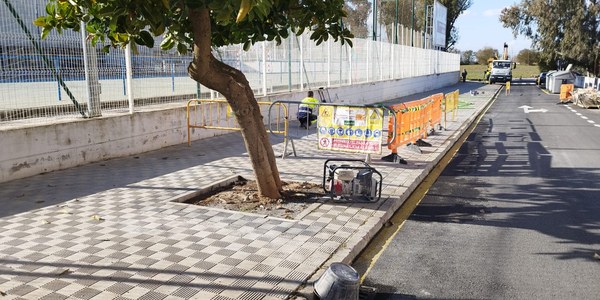 El Ayuntamiento inicia obras de mejora de pavimentos, ampliación de acerados y accesibilidad universal en una decena de calles de Bellavista, Torreblanca, Macarena, Triana y Casco Antiguo