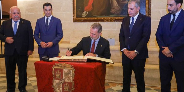 El Rey visita por primera vez la Casa Consistorial como Jefe de Estado