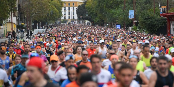 El Zurich Maratón de Sevilla abre inscripciones y agota los mil primeros dorsales para la edición 2024 que será Campeonato de España