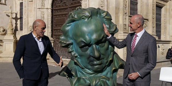 Encuentros con referentes de la industria cinematográfica andaluza y nacional, sesiones de cine para los más pequeños, proyecciones en lugares emblemáticos, un photocall en el Ayuntamiento, exposiciones o conciertos conforman la agenda previa a la ceremonia de los Goya que se desplegará por la ciudad
