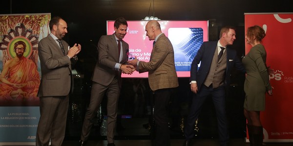 La Asociación de Publicistas de Sevilla premia a la Gerencia de Urbanismo por el consenso alcanzado y los avances para el sector que ha supuesto la aprobación de la nueva ordenanza de publicidad