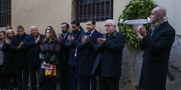 Sevilla rinde homenaje a Alberto Jiménez-Becerril y Ascensión García en el 25 aniversario de su asesinato a manos de la banda terrorista ETA