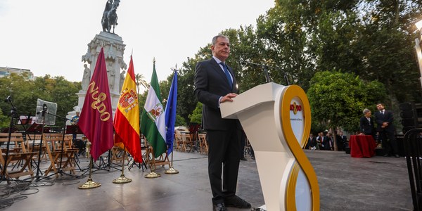 Acto con motivo del centenario del monumento de San Fernando