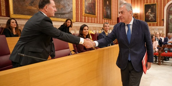 El alcalde de Sevilla preside en el Ayuntamiento la Asamblea General 2024 de COSITAL