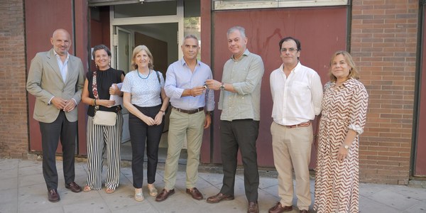 El Ayuntamiento cede un local a la Hermandad de la Antigua que servirá de apoyo a su proyecto de ayuda a los conventos de Sevilla