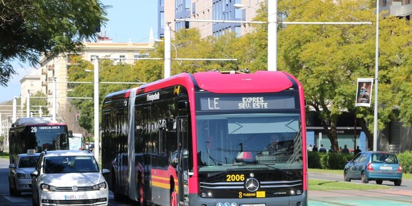 El Ayuntamiento refuerza el servicio de Tussam para las navidades