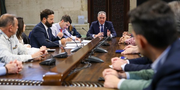 El Ayuntamiento trabaja con la Federación de Mercados de Abastos de Sevilla en un Plan Estratégico para la potenciación y modernización de estos comercios tradicionales