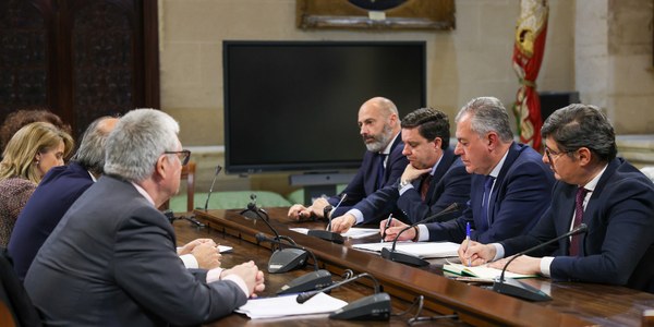 El Gobierno municipal anuncia ayudas para el comercio afectado por las obras del Corredor Verde de Nervión y agiliza los trabajos para concluir en septiembre