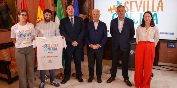 El Gobierno pondrá en marcha un servicio de cuidados gratuitos a menores en espacios municipales y a domicilio