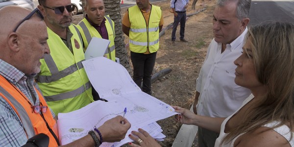 El Gobierno trabaja en el sistema de riego en Sevilla Este para mejorar el mantenimiento de las zonas verdes y dar solución a las constantes averías