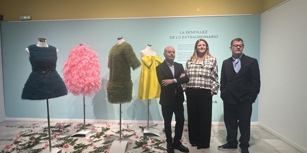 Antonio García celebra 25 años de elegancia atemporal con la exposición “La sencillez de lo extraordinario” en Casa Fabiola