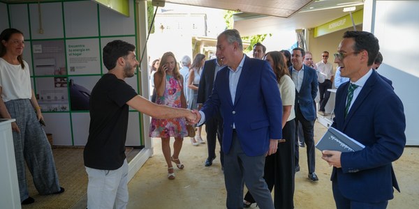 El alcalde Sanz destaca su apuesta por la construcción y rehabilitación de viviendas en la inauguración de Rehabilitaverde