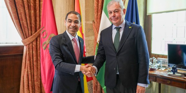 El alcalde Sanz se reúne con el nuevo Embajador de Emiratos Árabes en España para seguir estrechando lazos inversores y empresariales