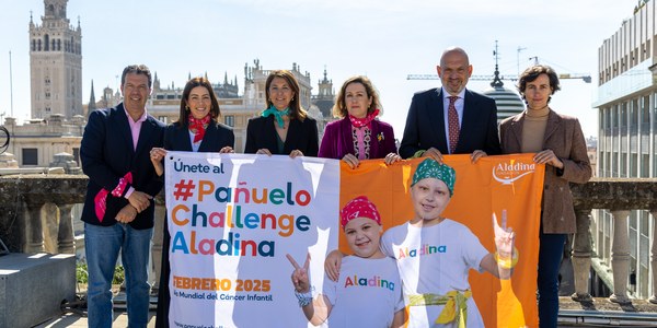 El Ayuntamiento de Sevilla se une al #PañueloChallenge, campaña de la Fundación Aladina en apoyo al cáncer infantil con Virginia Troconis como embajadora