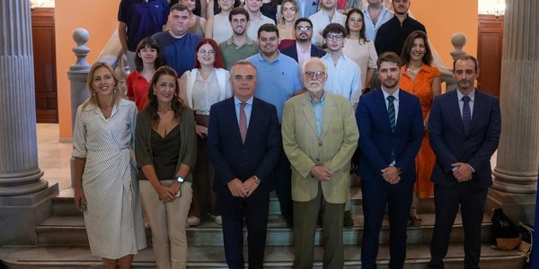 El Ayuntamiento destaca la sensibilización de los jóvenes sevillanos frente al terrorismo en la presentación del “XII encuentro de Jóvenes y Participación Política 2025”