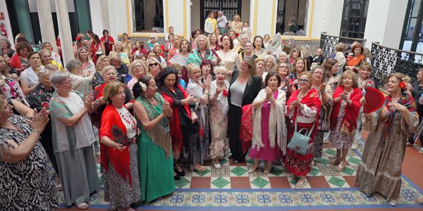 El Ayuntamiento homenajea a Bizet y a las cigarreras sevillanas en el 150 aniversario de la ópera 'Carmen'