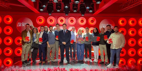 El Ayuntamiento homenajea en el Día del VIH a personas y entidades que trabajan contra el virus y el estigma