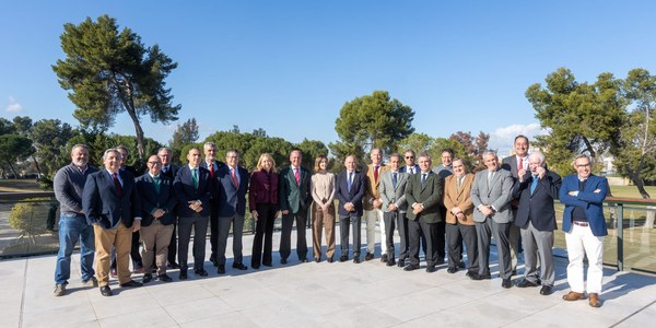 El Ayuntamiento impulsa la colaboración entre la administración y los clubes deportivos en la última reunión del Foro FISE