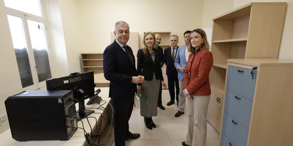 El Ayuntamiento presenta la Oficina de Apoyo a la Maternidad, para ayudar a las mujeres embarazadas que lo necesiten