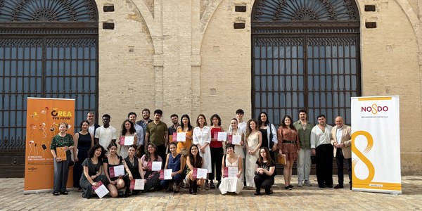El Ayuntamiento reconoce el talento joven artístico con los premios CREA SVQ Joven24 y con una exposición de sus obras en Artillería