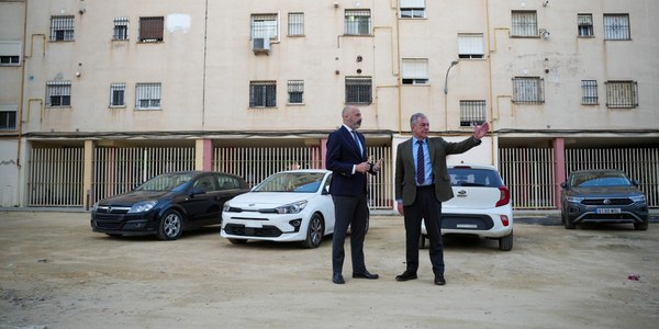 El Ayuntamiento transformará un espacio libre del Tiro de Línea y lo dotará de arbolado y nueva zona de aparcamiento