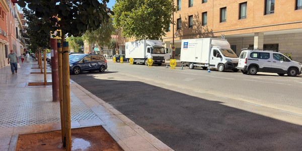 El Gobierno de Sanz culmina, esta semana, las obras de reurbanización en Marqués de Paradas con su reasfaltado completo, a las que se sumarán la calle San Laureano y la Plaza de la Legión