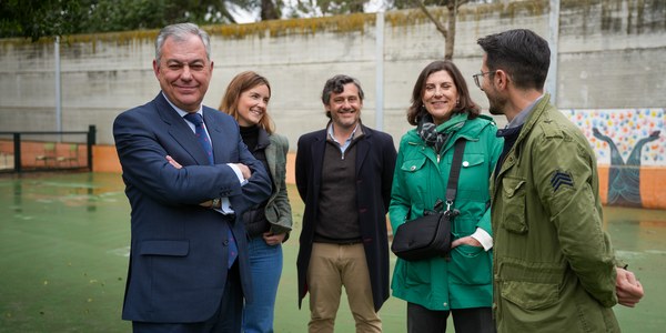 El Gobierno de Sanz da el primer paso para poner en marcha 10 millones de euros en inversiones en zonas de infantil de colegios públicos de Sevilla
