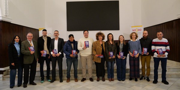 El Gobierno de Sanz impulsa la inclusión social con un libro de relatos de internos de centros penitenciarios y nuevas ayudas para su reinserción