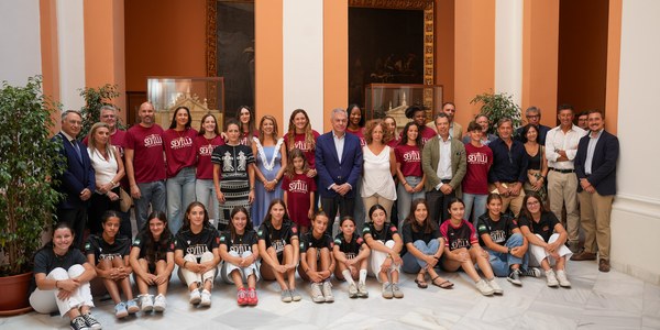 El Gobierno de Sanz impulsa un proyecto de apoyo al baloncesto sevillano sin precedentes en la historia de la ciudad