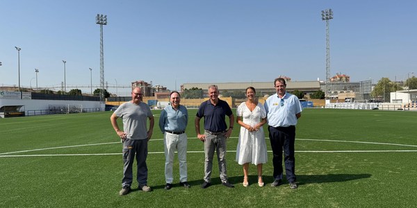 El Gobierno de Sanz instala en el Centro Deportivo Hytasa un campo de fútbol de césped artificial dentro del programa de calidad FIFA