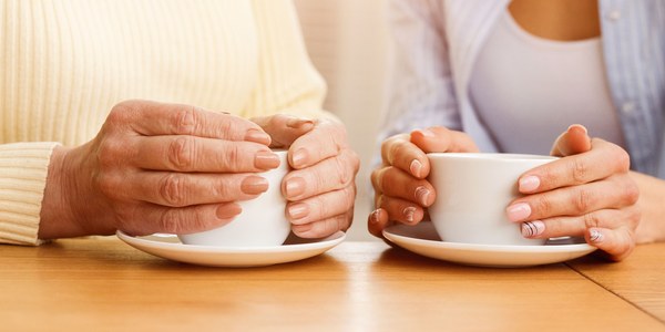 El Gobierno de Sanz licita el nuevo servicio de cafetería en los Centros de Participación Activa, situados en Polígono Sur y Sevilla Este