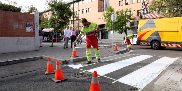 El Gobierno de Sanz pone a punto la seguridad vial de medio centenar de colegios antes del inicio de curso con una inversión de 100 000 euros
