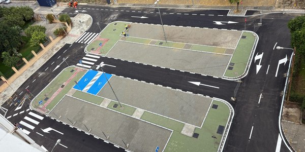 El Gobierno de Sanz reurbaniza al completo la calle Mandarinas con aparcamiento, espacios peatonales y mejor iluminación para los vecinos de Santa Aurelia