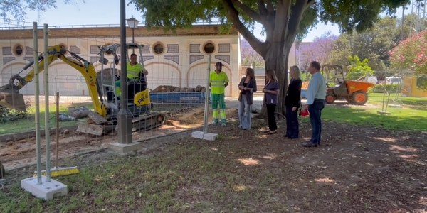 El Gobierno municipal inicia las obras del nuevo parque canino del Parque de los Príncipes, dentro de un plan integral de mejora del recinto