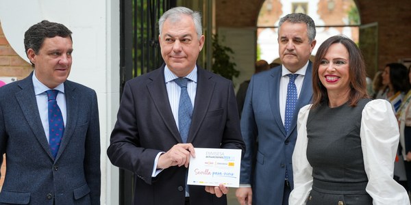 Sanz anuncia que el Ayuntamiento está elaborando un Libro Blanco que permitirá la construcción de 1200 viviendas protegidas al año