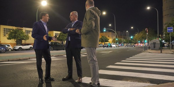Sanz renueva el asfaltado de la Carretera Carmona, anuncia obras en el Parque Atlántico y se unen al ambicioso Plan de Mejora de la Seguridad Vial de toda Sevilla
