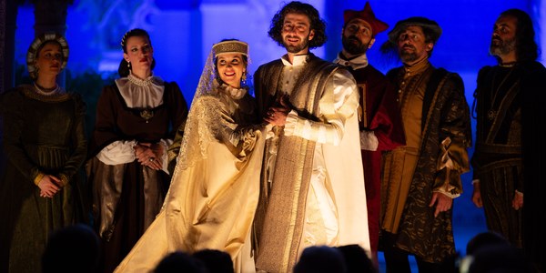 Arrancan en el Real Alcázar las visitas nocturnas teatralizadas inspiradas en la boda de Carlos V e Isabel de Portugal