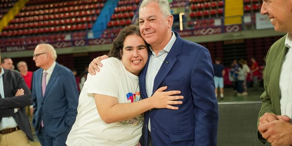 El alcalde asiste al X Festival de Fútbol de Otras Capacidades, que reúne en Sevilla a más de 500 deportistas de toda Andalucía con la inclusión como gran meta